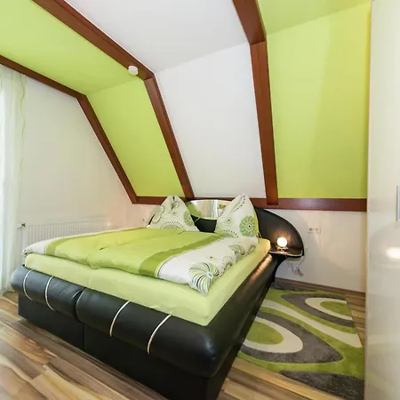 Daire Apartment In Troepolach Near Nassfeld Gondola