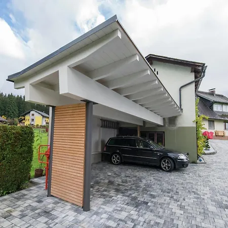 Apartment In Troepolach Near Nassfeld Gondola * Tröpolach